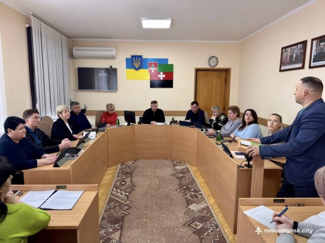 Засідання виконавчого комітету Нововолинської міської ради: підсумки та плани На-черговому-засіданні-виконавчого-комітету-у-Нововолинську-ухвалили-40-рішень