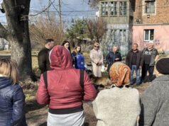 «Ми живемо на пороховій бочці»: у Нововолинській громаді на Волині триває ліквідація наслідків після атаки... «Ми-живемо-на-пороховій-бочці»:-у-Нововолинській-громаді-на-Волині-триває-ліквідація-наслідків-після-атаки.