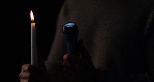 В Україні в пʼятницю будуть вимикати світло: хто буде сидіти без електроенергії В-Україні-в-пʼятницю-будуть-вимикати-світло:-хто-буде-сидіти-без-електроенергії