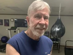 Чак Норріс терміново госпіталізований на Гаваях Чака-Норріса-терміново-госпіталізували-під-час-перебування-на-Гаваях