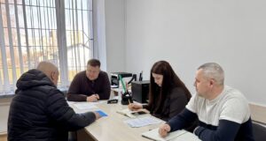 Міський голова Нововолинська провів прийом громадян: основні питання та пропозиції мешканців Міський-голова-провів-особистий-прийом-громадян-у-Нововолинську