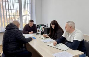 Міський голова Нововолинська провів прийом громадян: основні питання та пропозиції мешканців Міський-голова-провів-особистий-прийом-громадян-у-Нововолинську