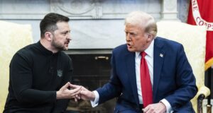 Трамп критикує Україну за відсутність допомоги в боротьбі з Іраном Допомоги з Іраном “не помітив”: Трамп звинуватив Зеленського в “піарі”