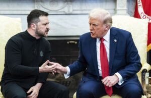 Трамп критикує Україну за відсутність допомоги в боротьбі з Іраном Допомоги з Іраном “не помітив”: Трамп звинуватив Зеленського в “піарі”