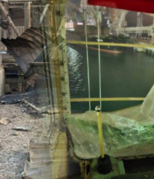 000MIND4YWNL2IC7-C461.jpg Zagraniczne statki ze zbożem w ogniu. Zmasowany atak Rosji, Ukraina odpowiedziała