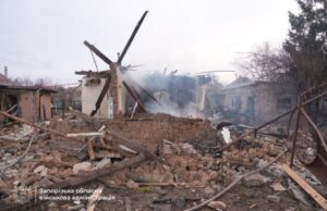 Російський дрон атакував приватний будинок у Запоріжжі: двоє загиблих, двоє дітей поранені РФ атакувала Запоріжжя дронами: є загиблі, серед поранених – діти