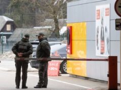 Порізали колючий дріт і перетнули кордон: литовські прикордонники повернули до Білорусі 18 нелегальних мігрантів Порізали-колючий-дріт-і-перетнули-кордон:-литовські-прикордонники-повернули-до-Білорусі-18-нелегальних-мігрантів