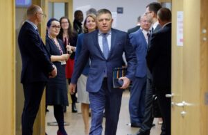 Словаччина запроваджує надзвичайний стан у постачанні нафти через конфлікт з Україною Słowakom kończy się cierpliwość do Zełenskiego. “Zaskakujące, że nie można go zmusić”