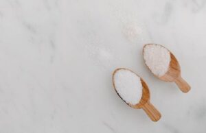 Цукор чи сіль: що сильніше руйнує ваше здоров’я — експерти розкрили правду Цукор-чи сіль:-що сильніше-руйнує-ваше-здоров’я —-експерти-розкрили-правду