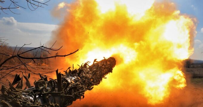 Зміна тактики українських військ: нові методи боротьби з російською агресією Ukraińcy przechytrzyli Rosjan. Trzy zmiany w taktyce sparaliżowały walkę