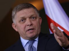 Словаччина може заблокувати фінансову допомогу Україні через нафтові суперечки “Не дозволю водити за ніс”: Фіцо розкритикував Зеленського та пригрозив блокуванням кредиту