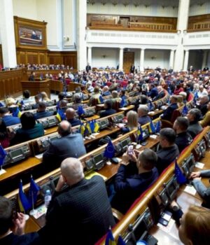 «Парламент-бунтує».-Криза-у-Верховній-Раді:-що-сталося-і-як-її-врегулювати?