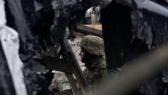 Переговори про мир в Україні: затримки та нові виклики Замкнене-коло.-Чому-буксують-переговори-про-мир-в-Україні