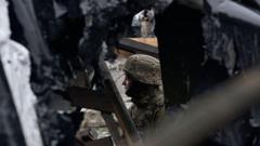 Переговори про мир в Україні: затримки та нові виклики Замкнене-коло.-Чому-буксують-переговори-про-мир-в-Україні