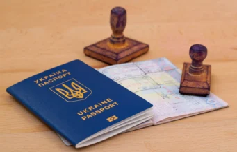 Українцям у США, Канаді та Великій Британії спростили отримання паспортів Українцям у США, Канаді та Великій Британії спростили отримання паспортів