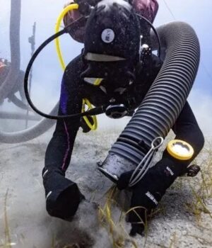 Археологи-підняли-з-дна-Егейського-моря-фрагмент-афінського-Акрополя