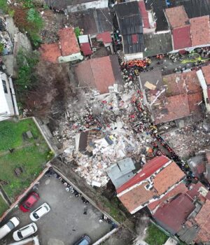 У-центрі-Стамбула-вибух-вщент-зруйнував-дві-будівлі,-під-завалами-є-люди