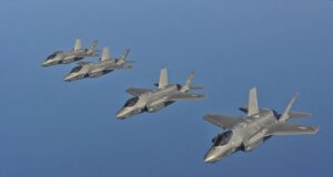 “Невидимий вбивця”: Іран боїться винищувача США F-35 більше, ніж будь-якого авіаносця “Невидимий-вбивця”:-Іран-боїться-винищувача-США-f-35-більше,-ніж-будь-якого-авіаносця