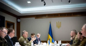 Україну вперше відвідало командування НАТО на чолі з адміралом П’єром Вандьє Україну вперше відвідало командування НАТО на чолі з адміралом П’єром Вандьє