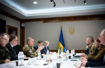 Україну вперше відвідало командування НАТО на чолі з адміралом П’єром Вандьє Україну вперше відвідало командування НАТО на чолі з адміралом П’єром Вандьє