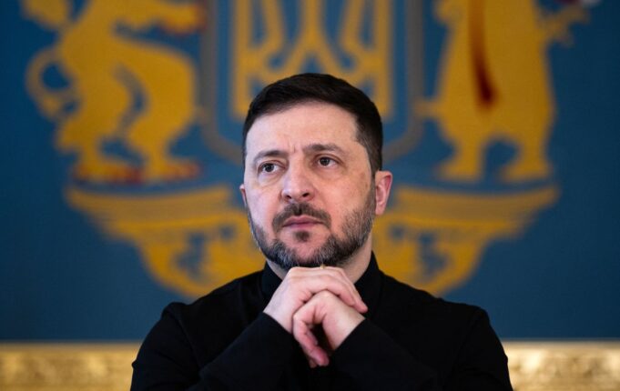 Зустрічі українських та американських представників: можливості для обміну та мирних переговорів Зеленський: представники України два дні розмовляли з США, є сигнали про нові обміни