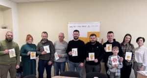 Арт-терапія для звільнених з полону: зустріч у Нововолинську Відновлення-через-творчість:-у-Нововолинську-для-звільнених-із-полону-провели-заняття-з-елементами-арт-терапії