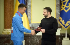 Зеленський відзначив паралімпійців, які здобули медалі на зимових Іграх в Італії Зеленський-нагородив-паралімпійців-за-тріумф-на-зимових-Іграх-в-Італії