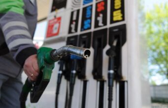 Чи дійсно на Україну чекає дефіцит дизельного пального: відповідь експерта Чи-дійсно-на-Україну-чекає-дефіцит-дизельного-пального:-відповідь-експерта