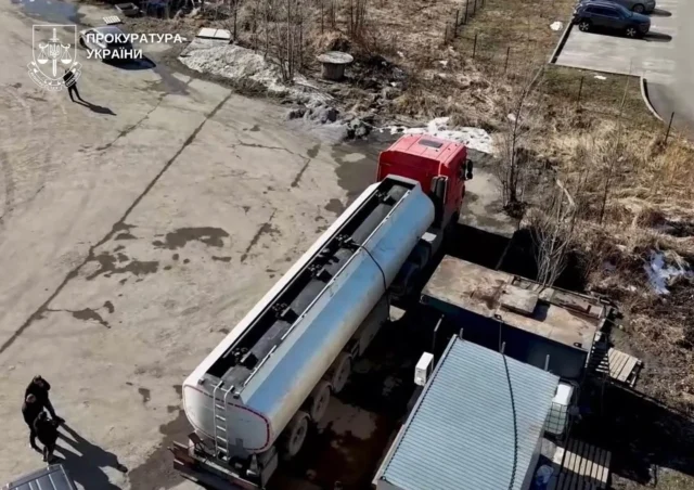 На Волині викрили масштабну схему незаконного виробництва та збуту пального На Волині викрили масштабну схему незаконного виробництва та збуту пального