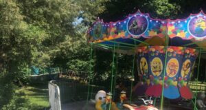 У центральному парку Луцька запрацювали атракціони: скільки коштують квитки У-центральному-парку-Луцька-запрацювали-атракціони:-скільки-коштують-квитки