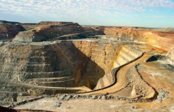 Геологи виявили найбагатше у світі родовище золота, вартість якого сягає 83 млрд доларів Геологи-виявили-найбагатше-у-світі-родовище-золота,-вартість-якого-сягає-83-млрд-доларів