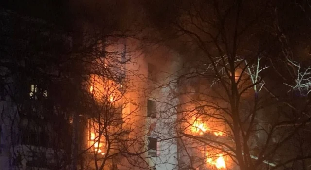 Вибух у житловому будинку Севастополя: двоє загиблих та кілька поранених У-Севастополі-стався-вибух-у-житловому-будинку-є-загиблі-і-постраждалі