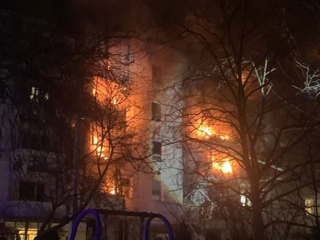 Вибух у житловому будинку Севастополя: двоє загиблих та кілька поранених У-Севастополі-стався-вибух-у-житловому-будинку-є-загиблі-і-постраждалі