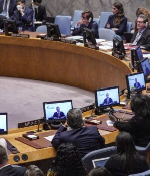 Росія-блефує-і-затягує-переговори:-Мельник-виступив-у-Радбезі-ООН