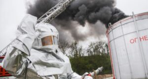 Атаки українських безпілотників на нафтопереробні заводи Краснодарського краю: причини та наслідки 251-БПЛА-по-Україні-та-палаючі-бази-у-Росії:-війна-дронів-у-березні-2026-го