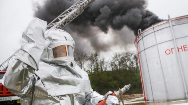 Атаки українських безпілотників на нафтопереробні заводи Краснодарського краю: причини та наслідки 251-БПЛА-по-Україні-та-палаючі-бази-у-Росії:-війна-дронів-у-березні-2026-го