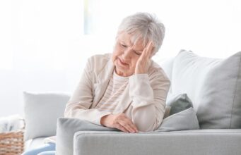 Учені знайшли в голосі прихований сигнал, який передбачає розвиток хвороби Альцгеймера Учені-знайшли-в-голосі-прихований-сигнал,-який-передбачає-розвиток-хвороби-Альцгеймера