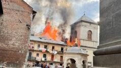 Атака дронів на Львів: пошкоджено історичний монастир та житлові будинки Шахед-вдарив-у-старе-місто-Львова-–-горить-монастир-Бернардинів