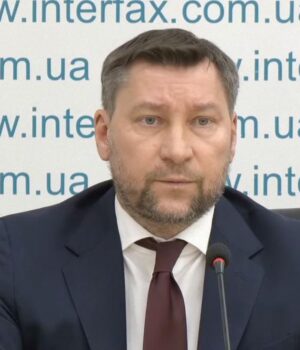 Україна-готує-позови-проти-Угорщини-через-вилучення-цінностей-“Ощадбанку”,-–-юрист