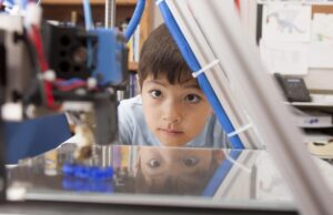 ТОП-5 речей, які ніколи не варто друкувати на 3D-принтері вдома ТОП-5-речей,-які-ніколи-не-варто-друкувати-на-3d-принтері-вдома