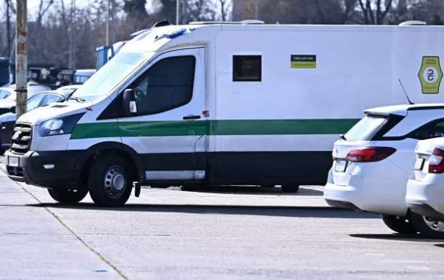 Ощадбанк призупинив ввезення валюти з ЄС Ощадбанк призупинив ввезення валюти з ЄС