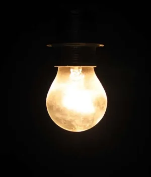 Укренерго відповіло, чи будуть відключення світла 25 березня