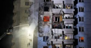 Російські удари по Україні: п’ять загиблих та понад 20 поранених Rosjanie zaatakowali hotel, pociąg i przystanek autobusowy. Kilkoro zabitych i wielu rannych