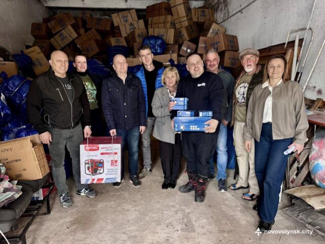 Гуманітарна допомога від Словаччини для Нововолинська Нововолинськ-отримав-гуманітарну-допомогу-від-міста-партнера-Стропков