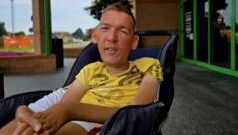 Скандал зі збором коштів на лікування: Назарій Гусаков повернувся в Україну Скандал-зі-зборами-на-лікування.-Назарій-Гусаков-повернувся-до-України,-йому-змінили-підозру