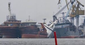Сили оборони України уразили російський корабель у Ленінградській області Сили оборони уразили унікальний бойовий криголам для ФСБ
