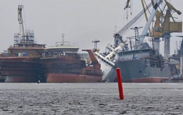 Сили оборони України уразили російський корабель у Ленінградській області Сили оборони уразили унікальний бойовий криголам для ФСБ