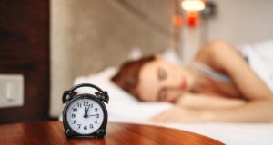 Чи дійсно необхідно спати 8 годин на добу: вчені дали відповідь на популярне питання Чи-дійсно-необхідно-спати-8-годин-на-добу:-вчені-дали-відповідь-на-популярне-питання