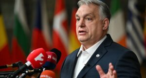 Угорщина зупинила постачання газу в Україну через конфлікт щодо нафти Viktor Orban z ultimatum dla Ukrainy. “Wstrzymujemy przesył”