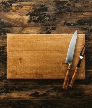 Що категорично-заборонено-різати-на дерев’яній-дошці:-5 небезпечних-продуктів